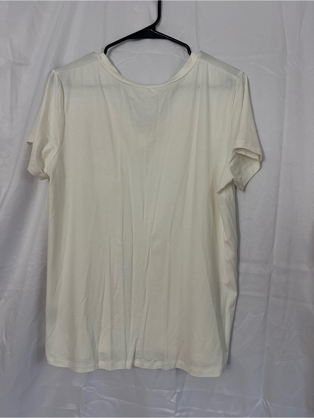 NWT Mia & Tess V-Neck Pocket Tee - Cream - Picture 4 of 4